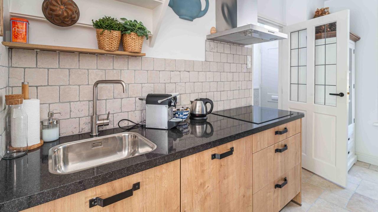 סכונהובן B&B Zilverstad Huisje De Watertoren מראה חיצוני תמונה